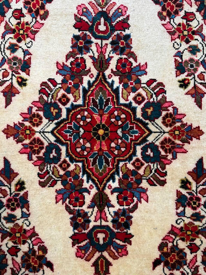 4x2 ft Vintage 1980s Saroukh Wool Rug: Hand-Knotted Oriental Carpet