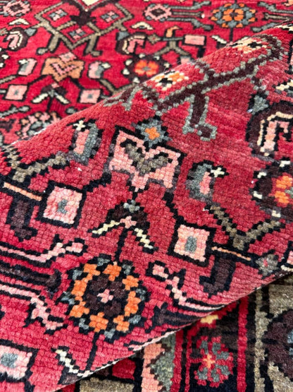 5x10 ft Vintage Anatolian Rug: 1930s Hand-Knotted Wool Carpet