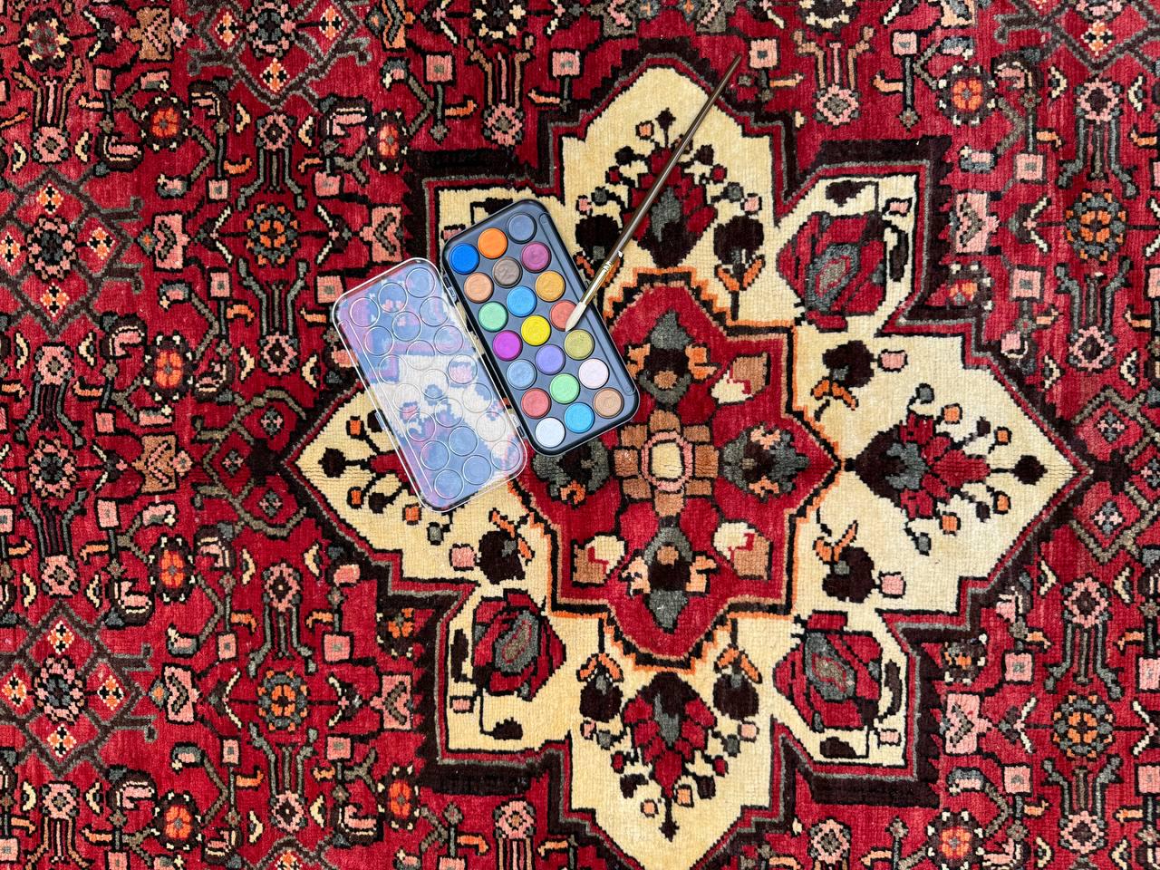 5x10 ft Vintage Anatolian Rug: 1930s Hand-Knotted Wool Carpet