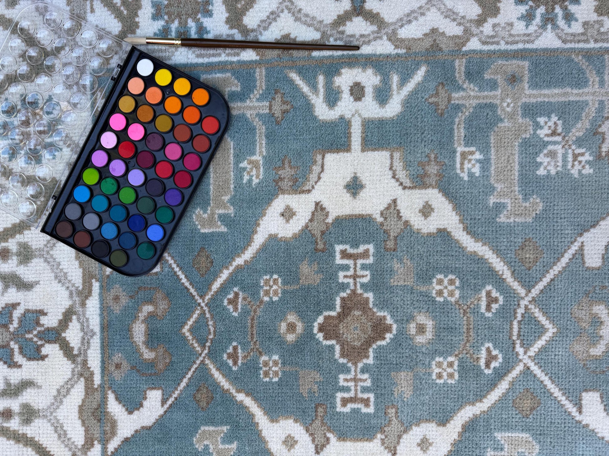 4x4 ft Hand-Knotted Square Oushak Wool Rug: Boho Anatolian Carpet
