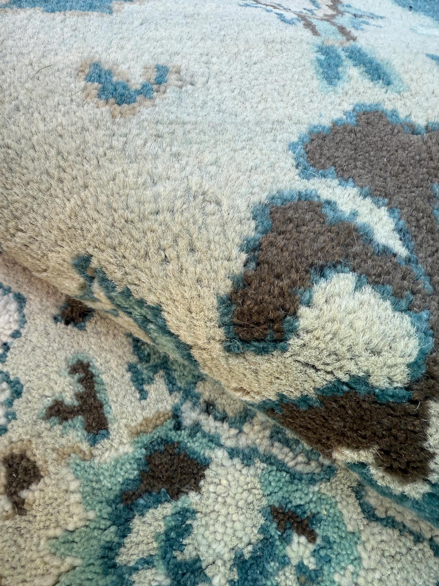 4x6 ft Hand Knotted Wool Oushak Rug: Modern Bohemian Carpet
