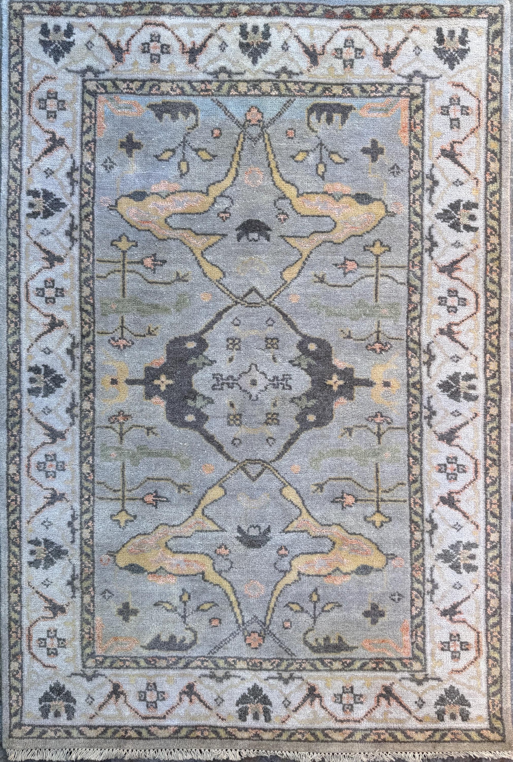 4x6 ft Hand-Knotted Oushak Rug: Bohemian Wool Area Carpet