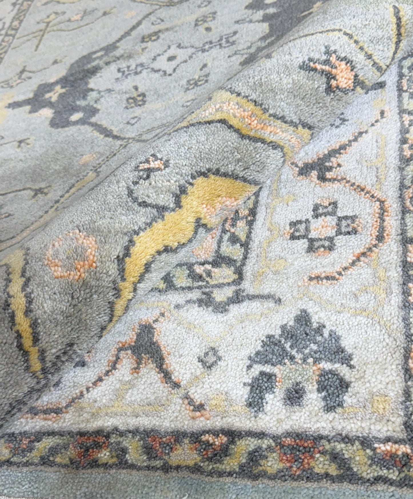4x6 ft Hand-Knotted Oushak Rug: Bohemian Wool Area Carpet