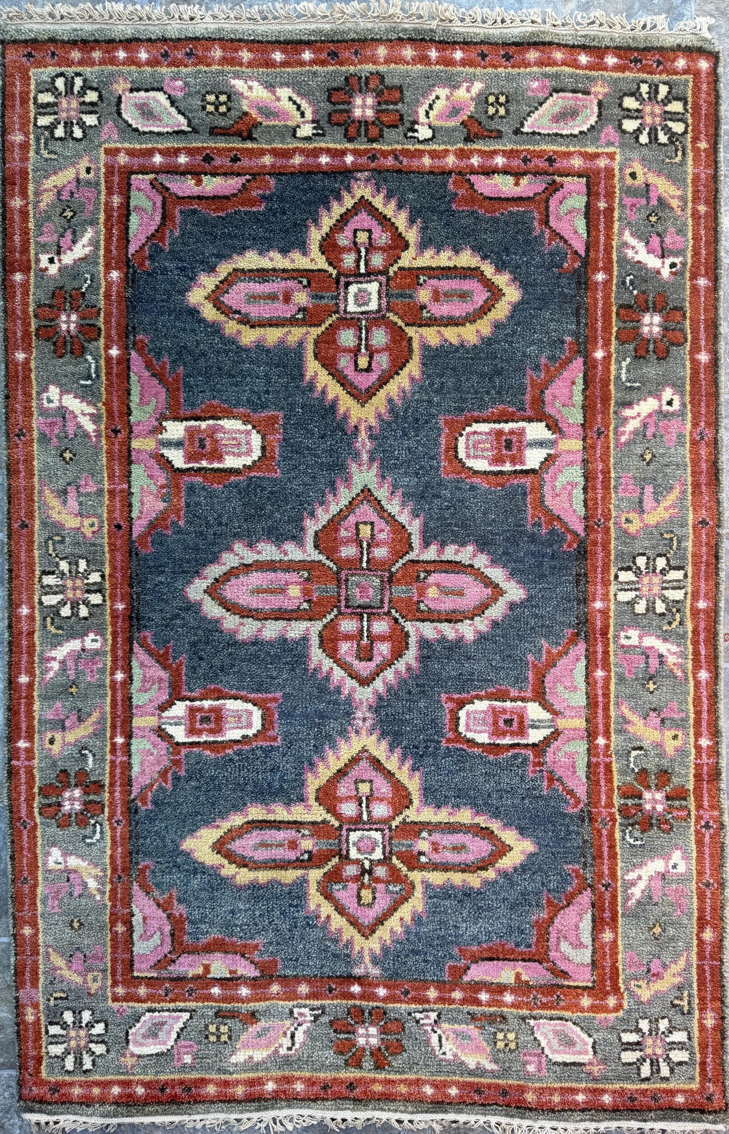 4.2x6 ft Hand-Knotted Heriz Wool Rug: Vibrant Serapi Style