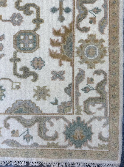 4x6 ft Handmade Ushak Rug: Modern Bohemian Wool Carpet