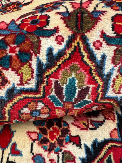 4x2 ft Vintage 1980s Saroukh Wool Rug: Hand-Knotted Oriental Carpet