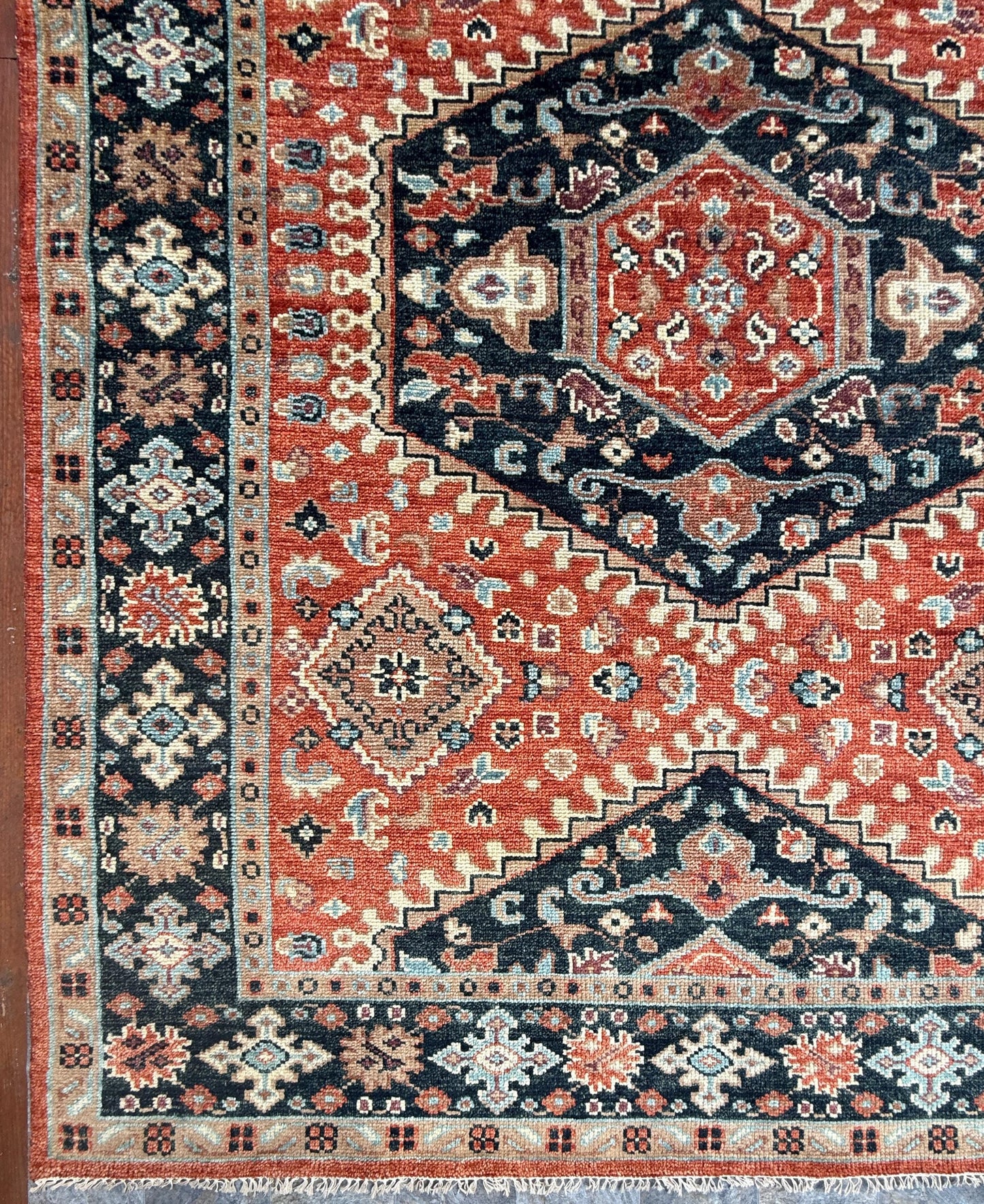 8x10 ft. Hand-Knotted Wool Heriz Rug: Geometric Carpet