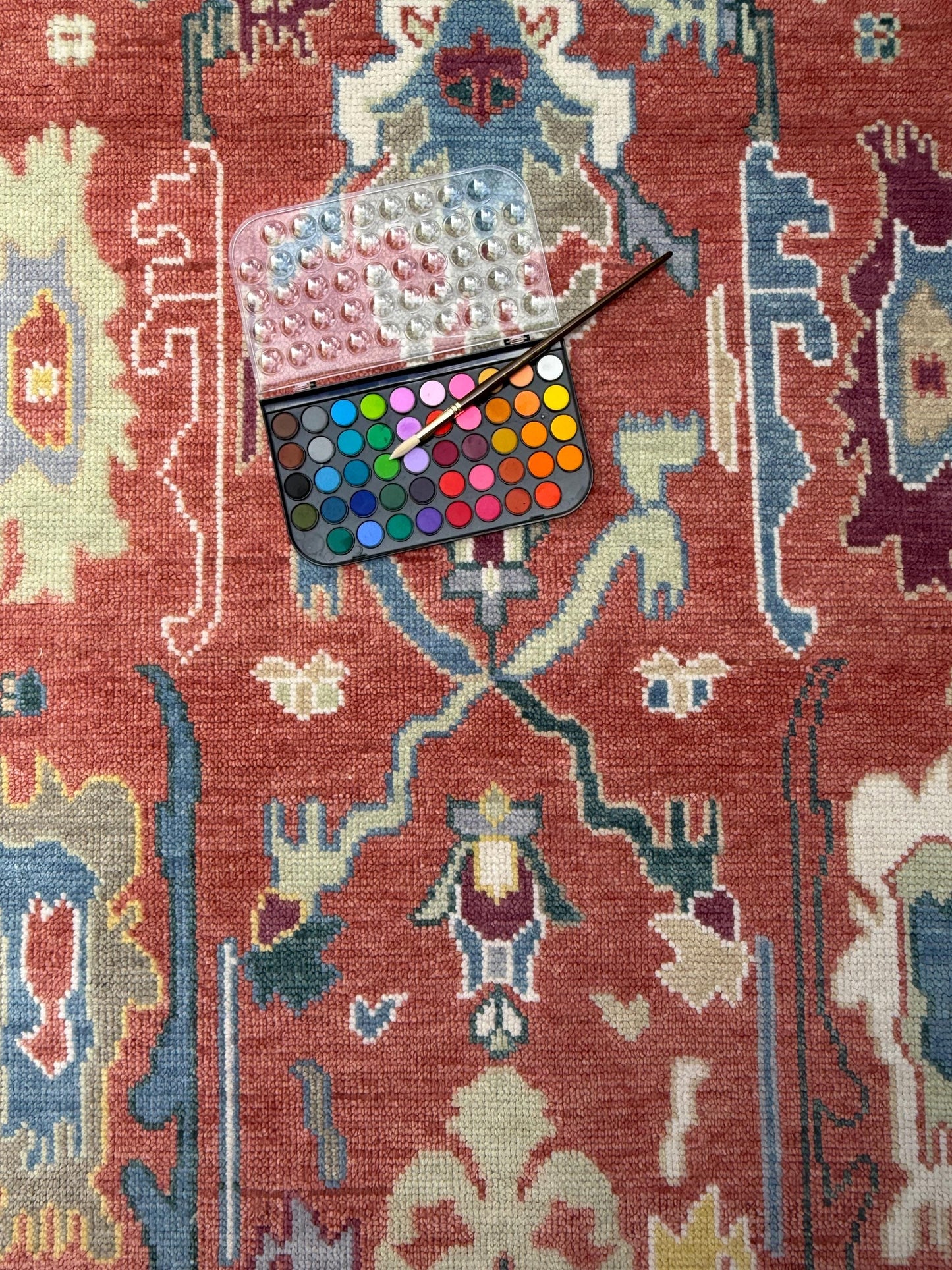 6x9 ft Hand Knotted Oushak Wool Rug: Vintage Style Bohemian Carpet