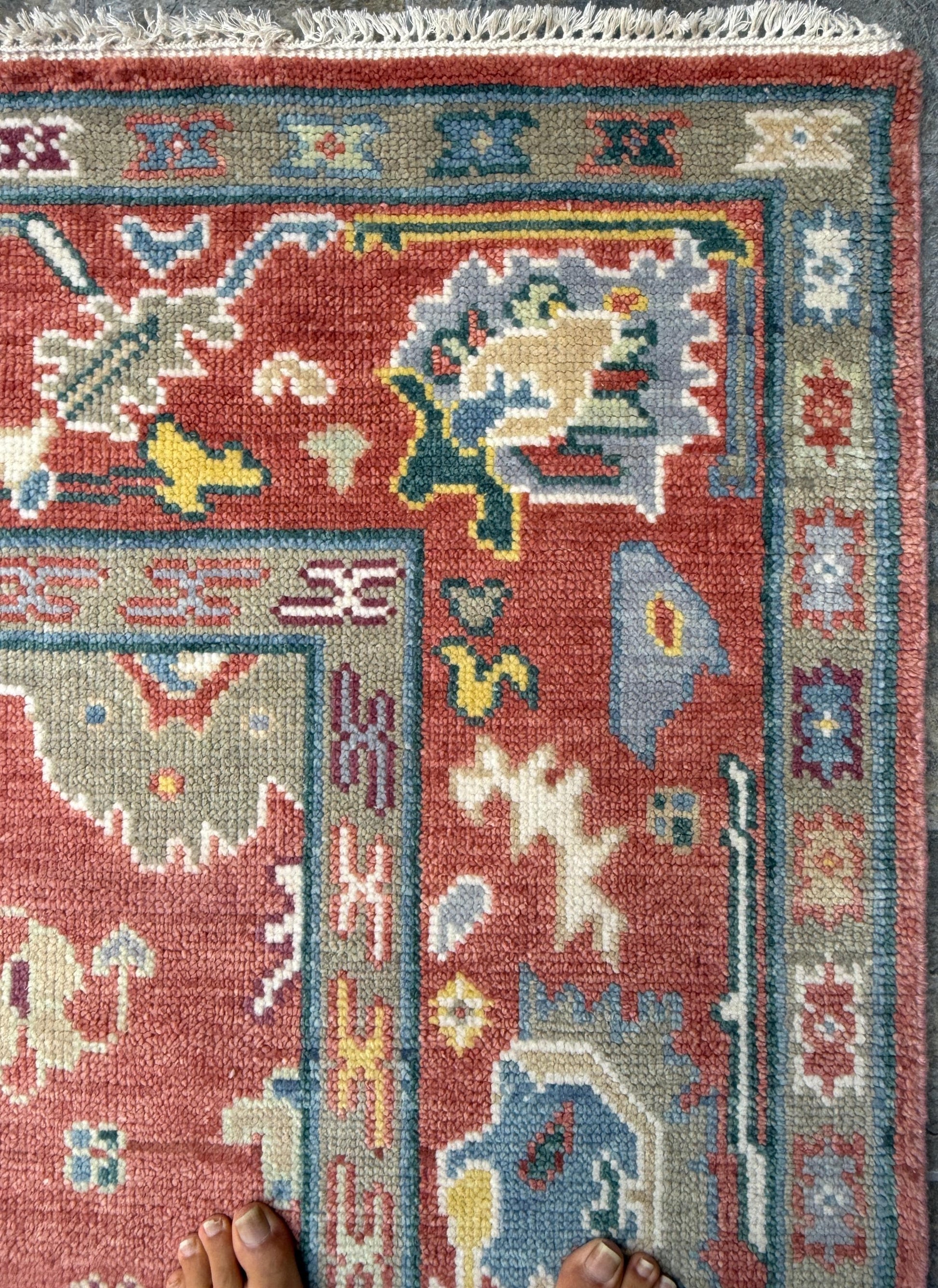 6x9 ft Hand Knotted Oushak Wool Rug: Vintage Style Bohemian Carpet