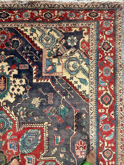 10x7 ft Vintage Heriz Wool Rug: Hand-Knotted Tribal Carpet