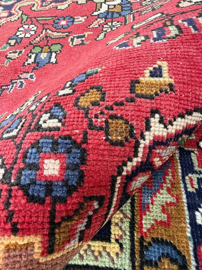 6x9 ft Vintage 1930s Adana Tribal Rug: Hand-Knotted Wool Carpet