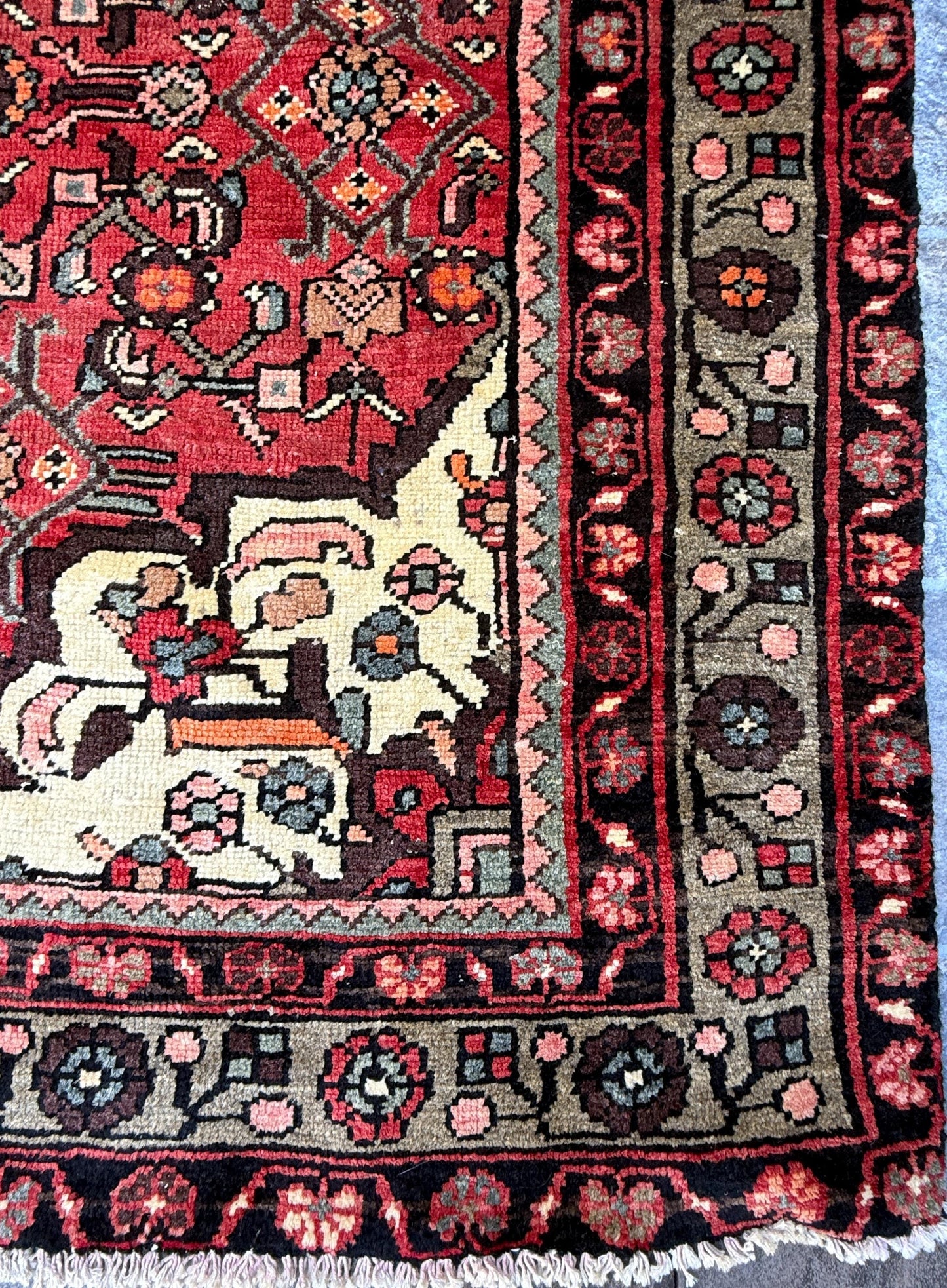 5x10 ft Vintage Anatolian Rug: 1930s Hand-Knotted Wool Carpet