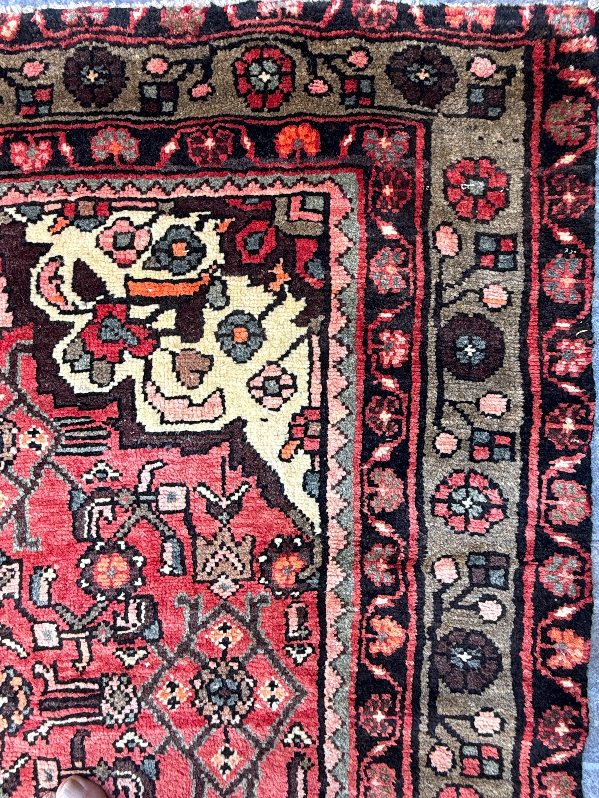 5x10 ft Vintage Anatolian Rug: 1930s Hand-Knotted Wool Carpet