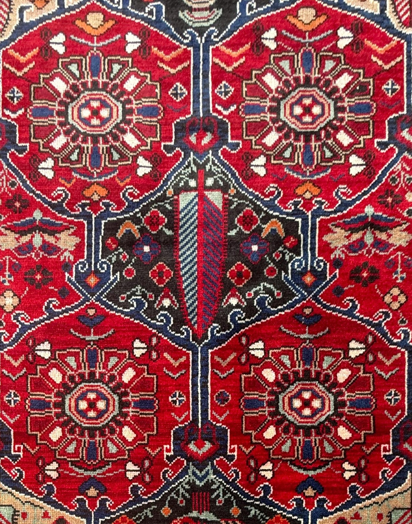 7x4 ft Vintage Hand-Knotted Hamidoun Rug: Bohemian Wool & Acrylic Carpet
