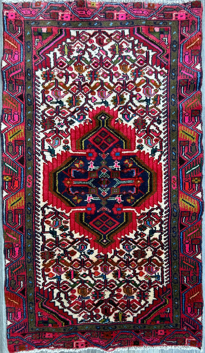 2x3 ft Hand-Knotted Vintage Hamidoun Wool Rug: 1970s Tribal Design