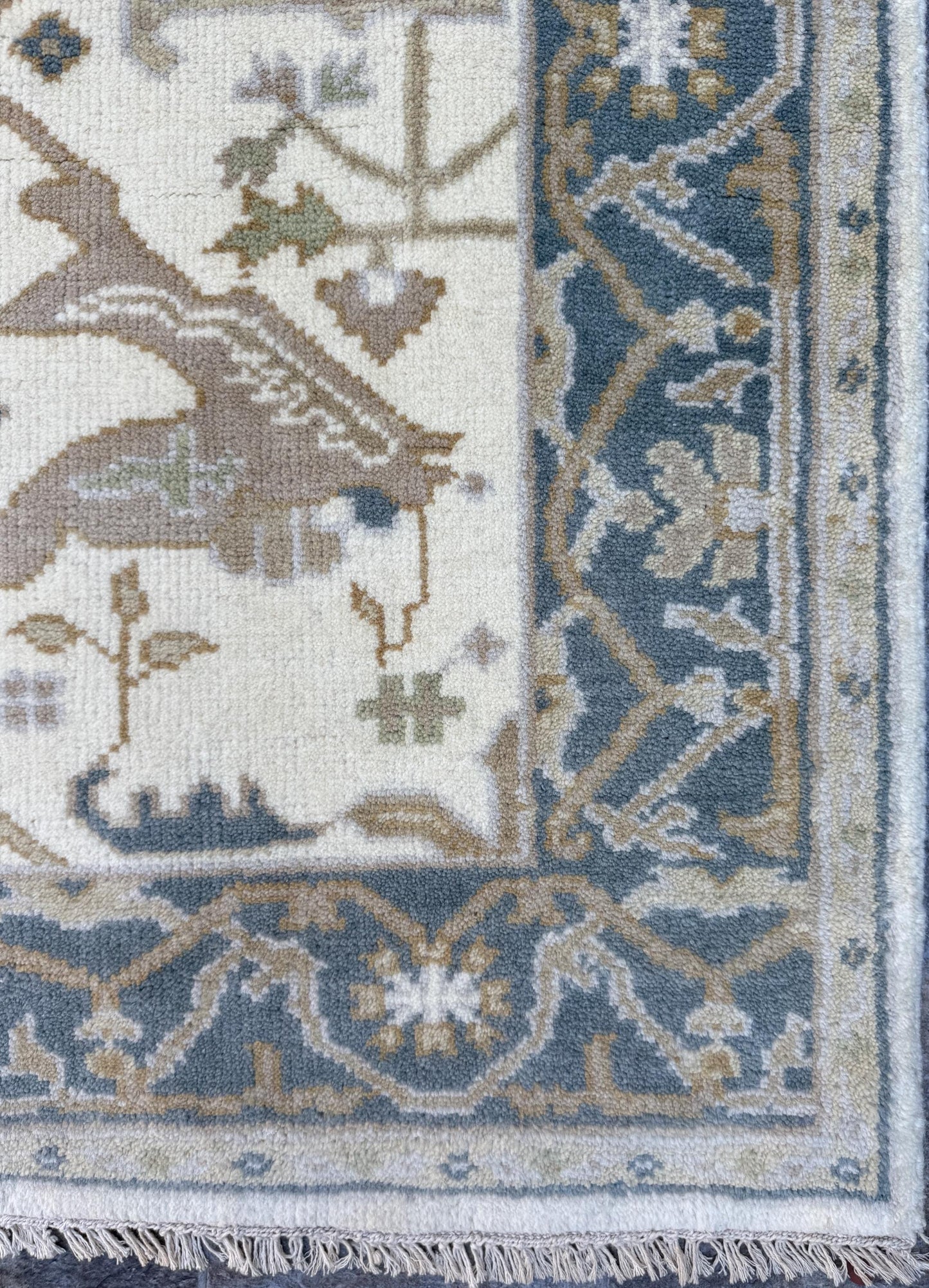 4x6 ft Handmade Oushak Wool Rug: Modern Bohemian Decor