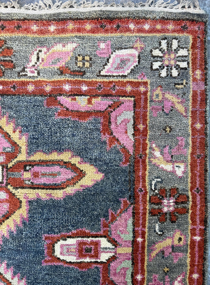 4.2x6 ft Hand-Knotted Heriz Wool Rug: Vibrant Serapi Style