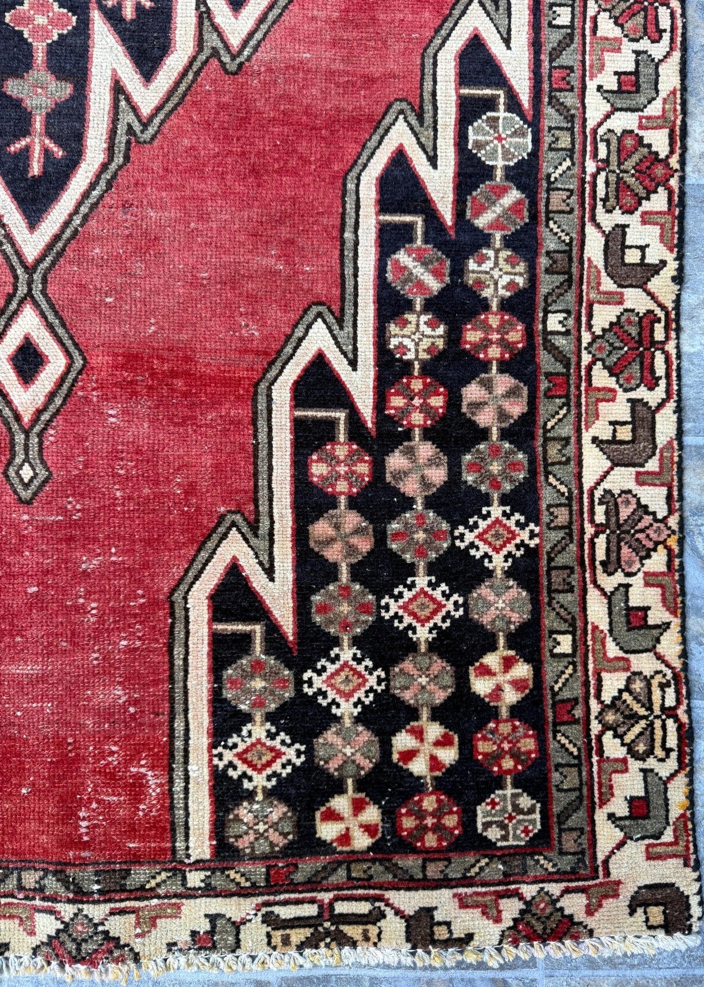 Vintage 1930s Turkish Wool Rug: 3x6 ft Farmhouse Geometric Hand-Knotted Carpet