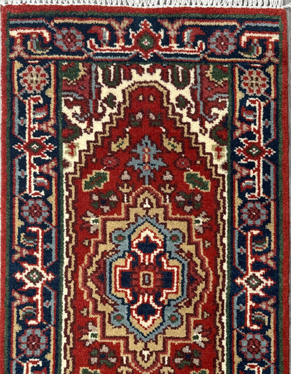 2x4 ft Hand-Knotted Wool Serapi Heriz Rug: Turkish Accent Carpet