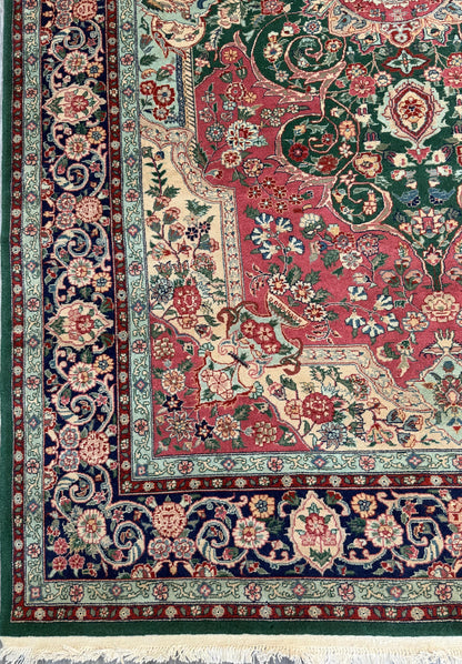 9x6 ft Vintage 1970s Tabriz Rug: Hand-Knotted Silk & Wool Oriental Carpet