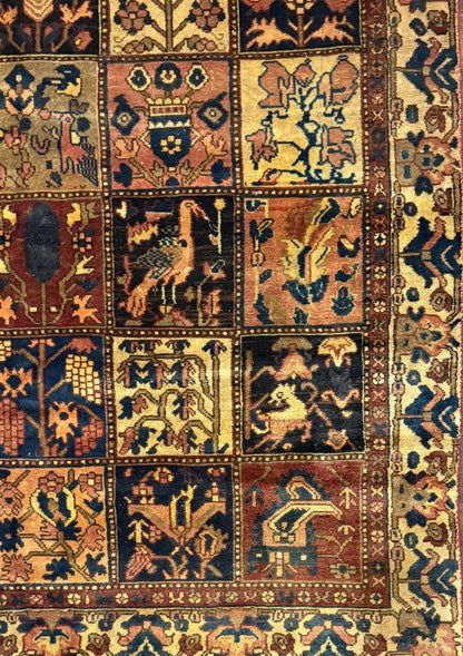 5x9 ft 1940s Bakhtiari Hand-Knotted Wool Rug Vintage Anatolian Geometric Carpet