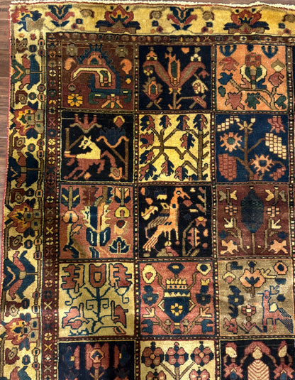 5x9 ft 1940s Bakhtiari Hand-Knotted Wool Rug Vintage Anatolian Geometric Carpet