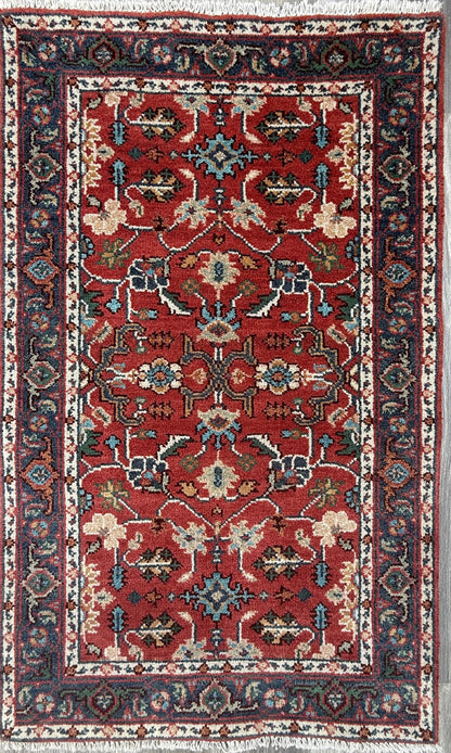 3x5 ft Hand Knotted Wool Heriz Rug: Modern Geometric Area Carpet