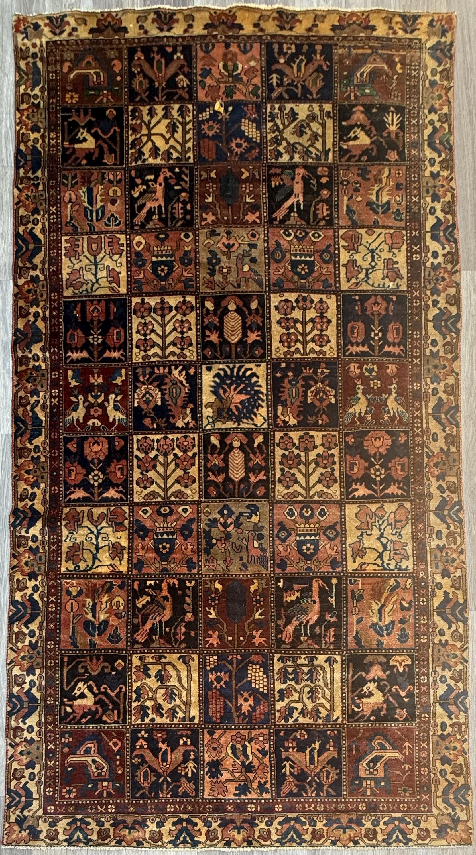 5x9 ft 1940s Bakhtiari Hand-Knotted Wool Rug Vintage Anatolian Geometric Carpet