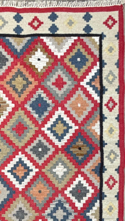 4x6 ft Hand Knotted Kilim Rug: Wool Geometric Flatweave