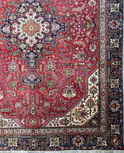 6x8 ft Hand-Knotted Heriz 1940s Vintage Rug, Anatolian Wool Tribal Carpet