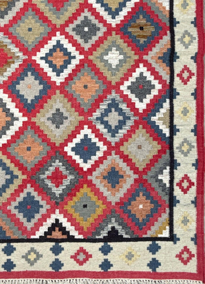 4x6 ft Hand Knotted Kilim Rug: Wool Geometric Flatweave
