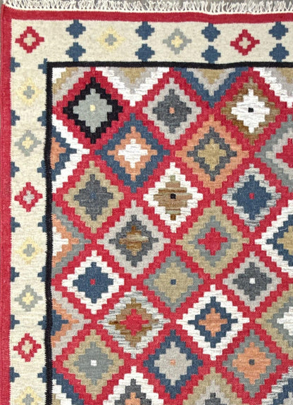 4x6 ft Hand Knotted Kilim Rug: Wool Geometric Flatweave