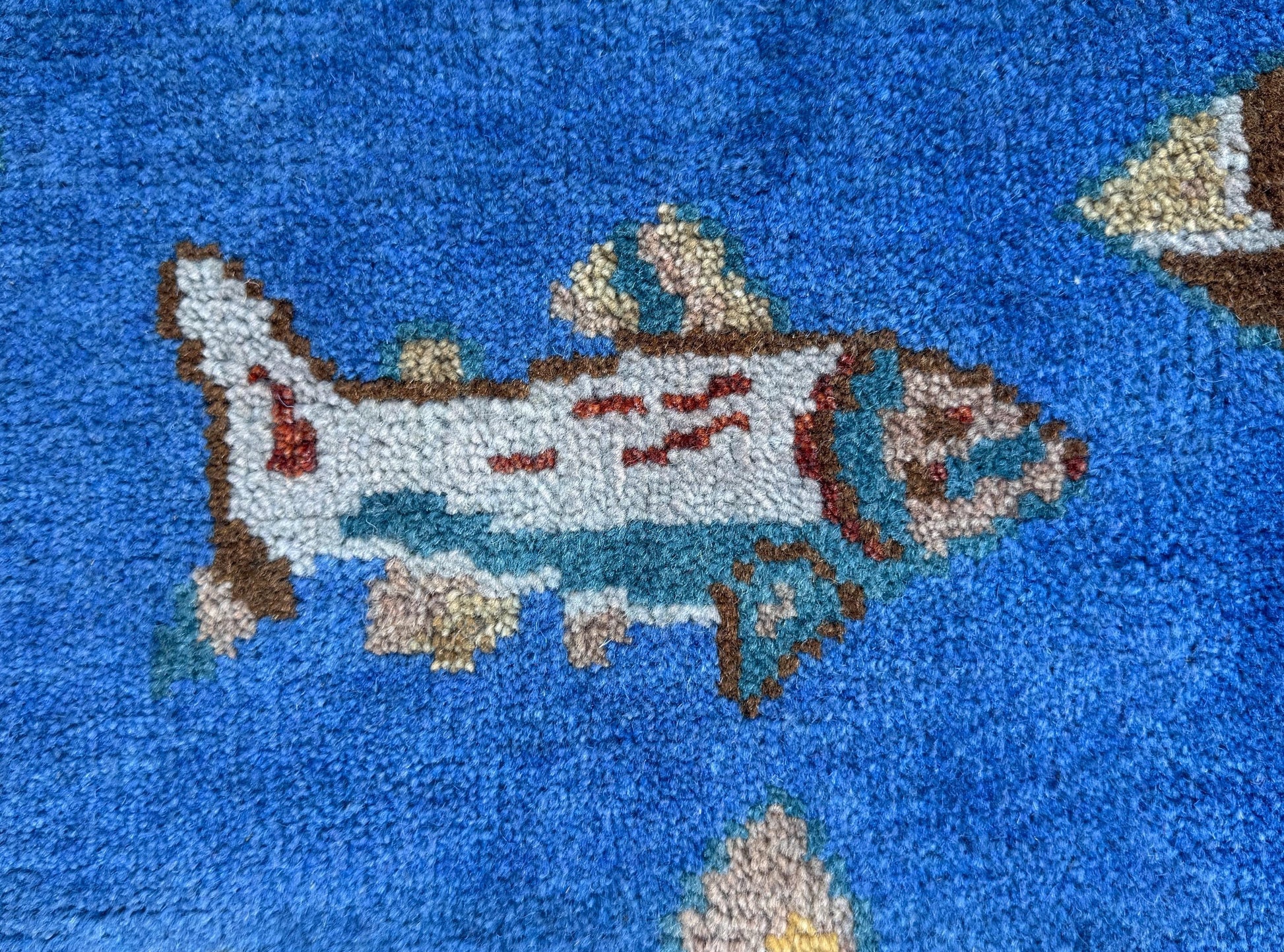 Hand-Knotted Wool Oushak Runner Rug: Fish & Sea Design (2.7x8 Ft)