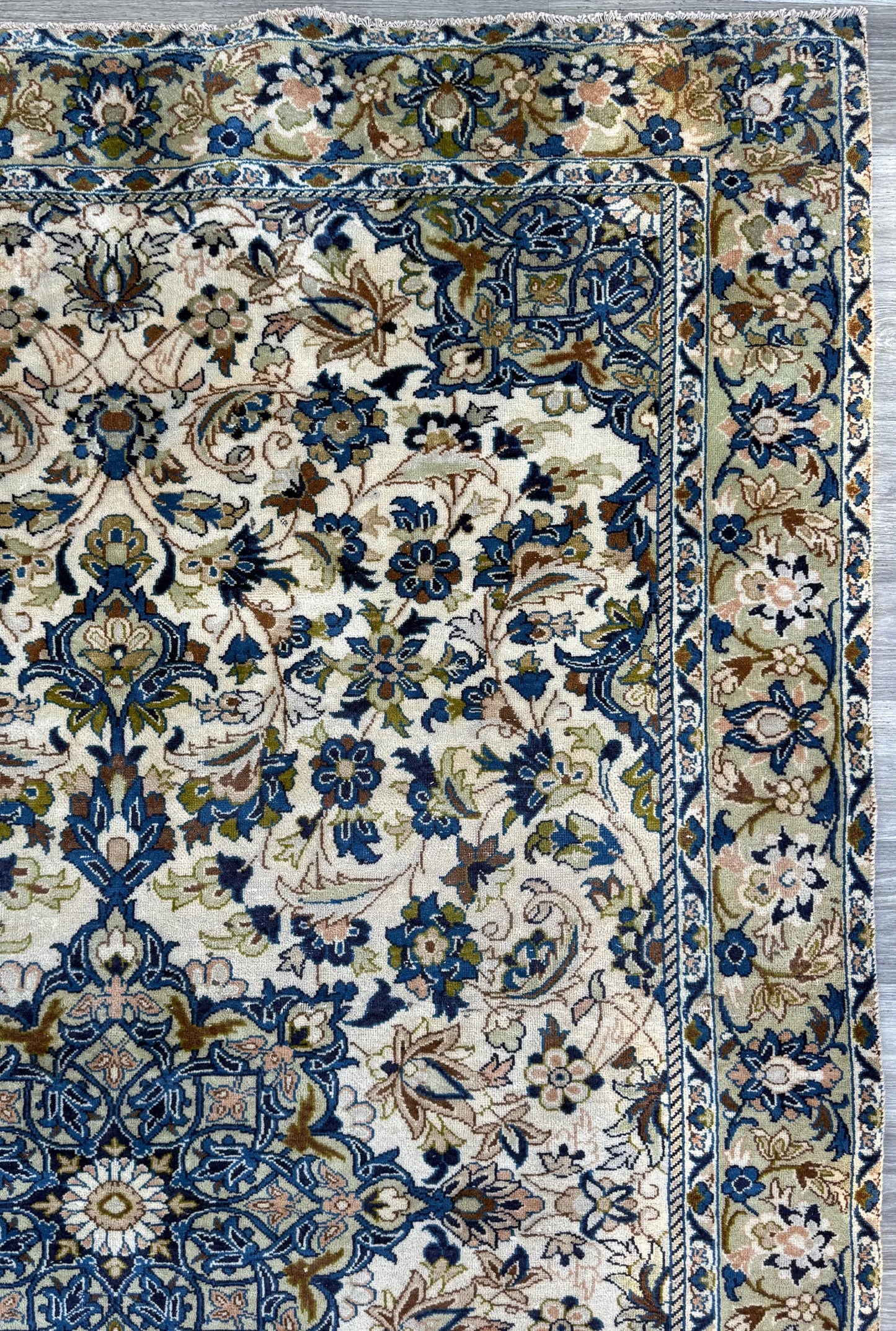 Turkish Beige Vintage Rug 6x10 ft Hand Knotted Wool Anatolian Traditional Area Rug 1970s Floral Medallion Carpet