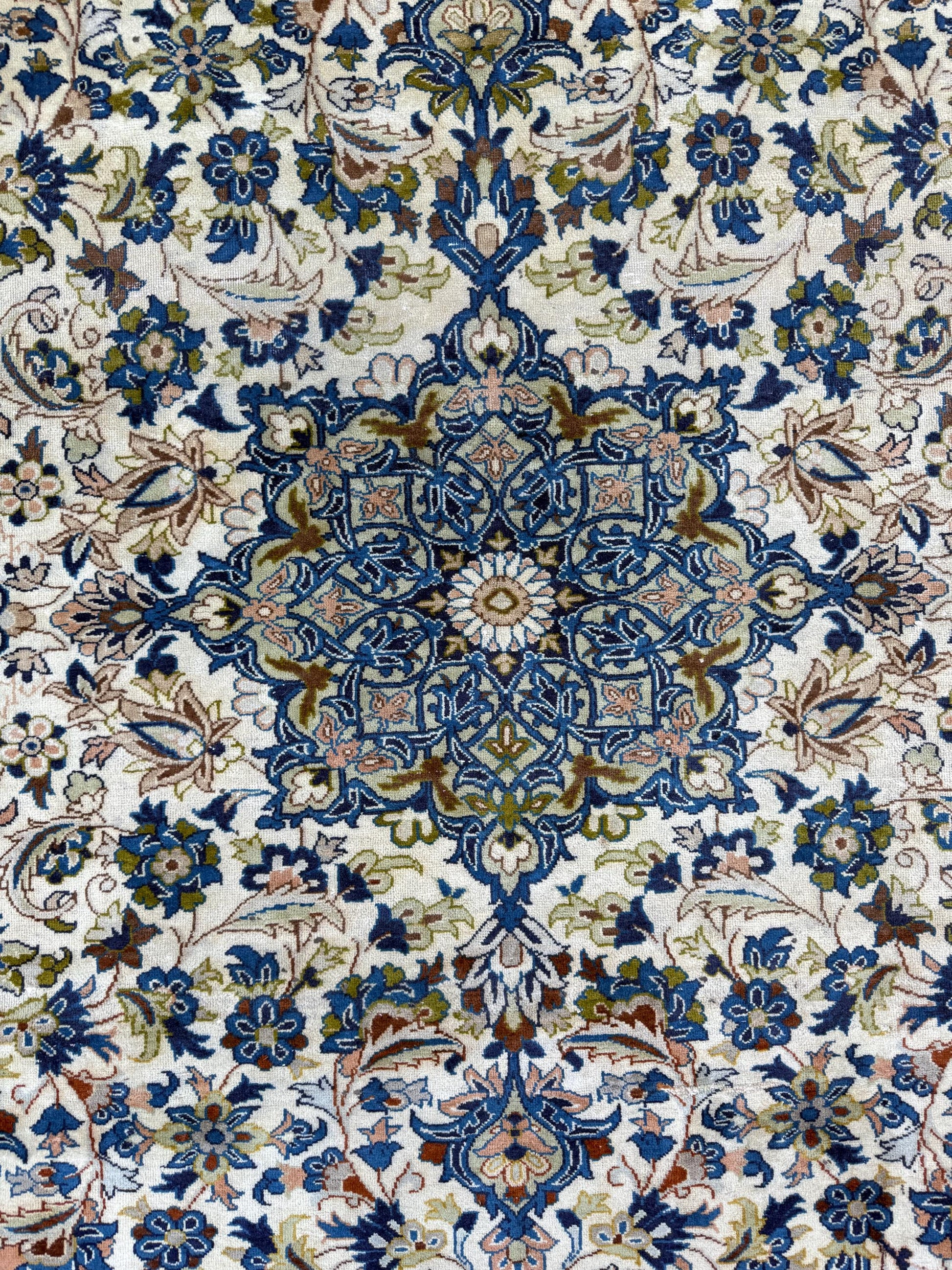 Turkish Beige Vintage Rug 6x10 ft Hand Knotted Wool Anatolian Traditional Area Rug 1970s Floral Medallion Carpet
