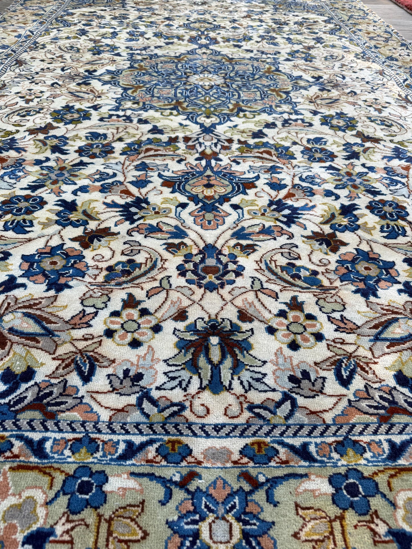 Turkish Beige Vintage Rug 6x10 ft Hand Knotted Wool Anatolian Traditional Area Rug 1970s Floral Medallion Carpet