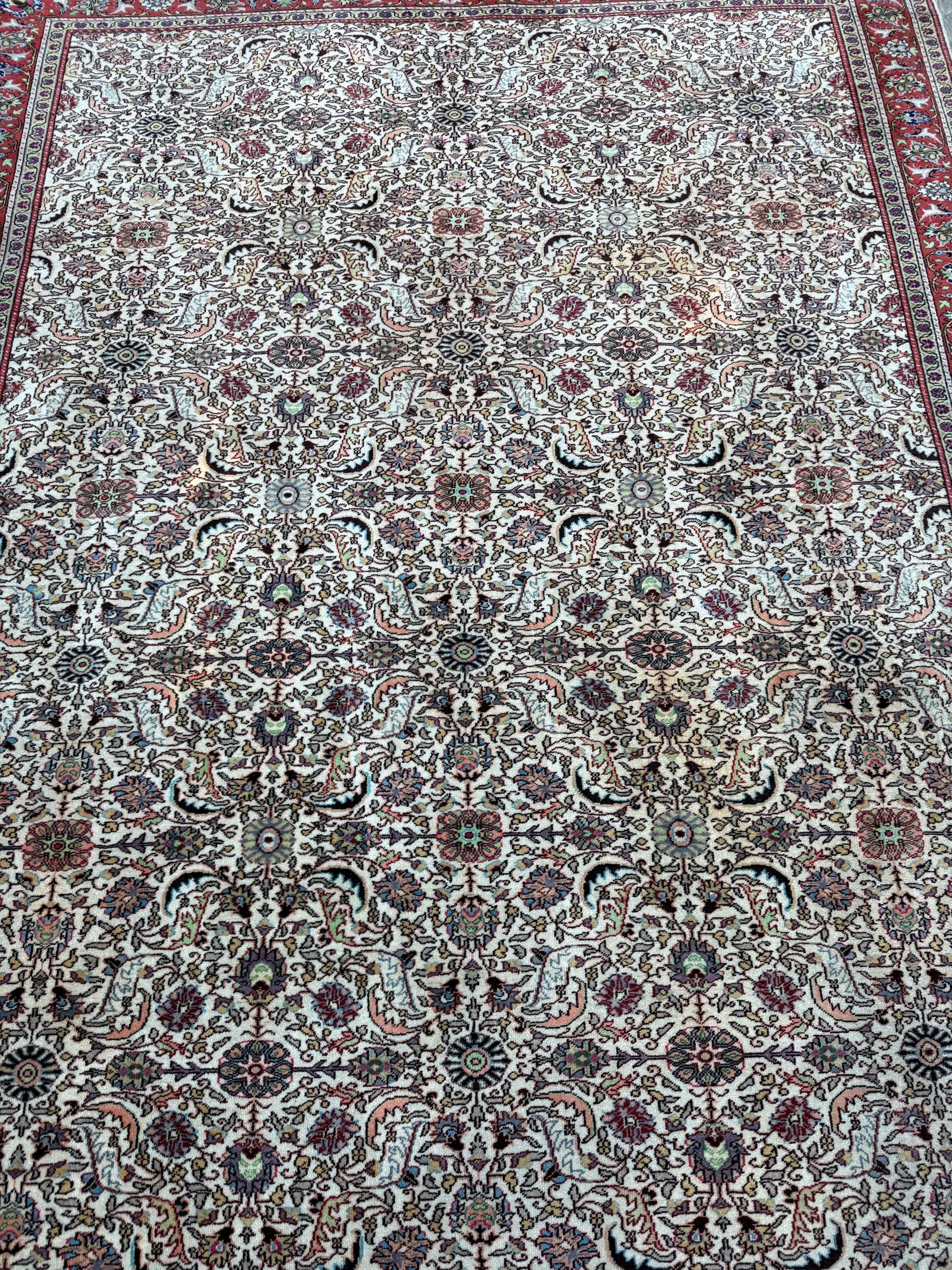 Vintage Hereke Turkish Rug 9x12 ft – Hand Knotted Wool Area Rug – Vegetable Dye Turkish Carpet – 1980s