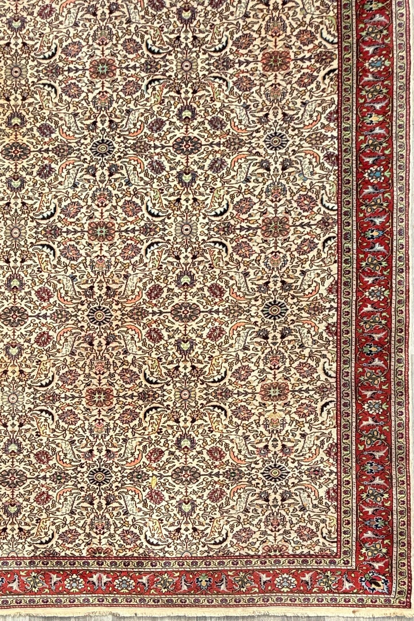 Vintage Hereke Turkish Rug 9x12 ft – Hand Knotted Wool Area Rug – Vegetable Dye Turkish Carpet – 1980s