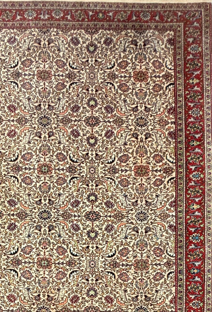 Vintage Hereke Turkish Rug 9x12 ft – Hand Knotted Wool Area Rug – Vegetable Dye Turkish Carpet – 1980s