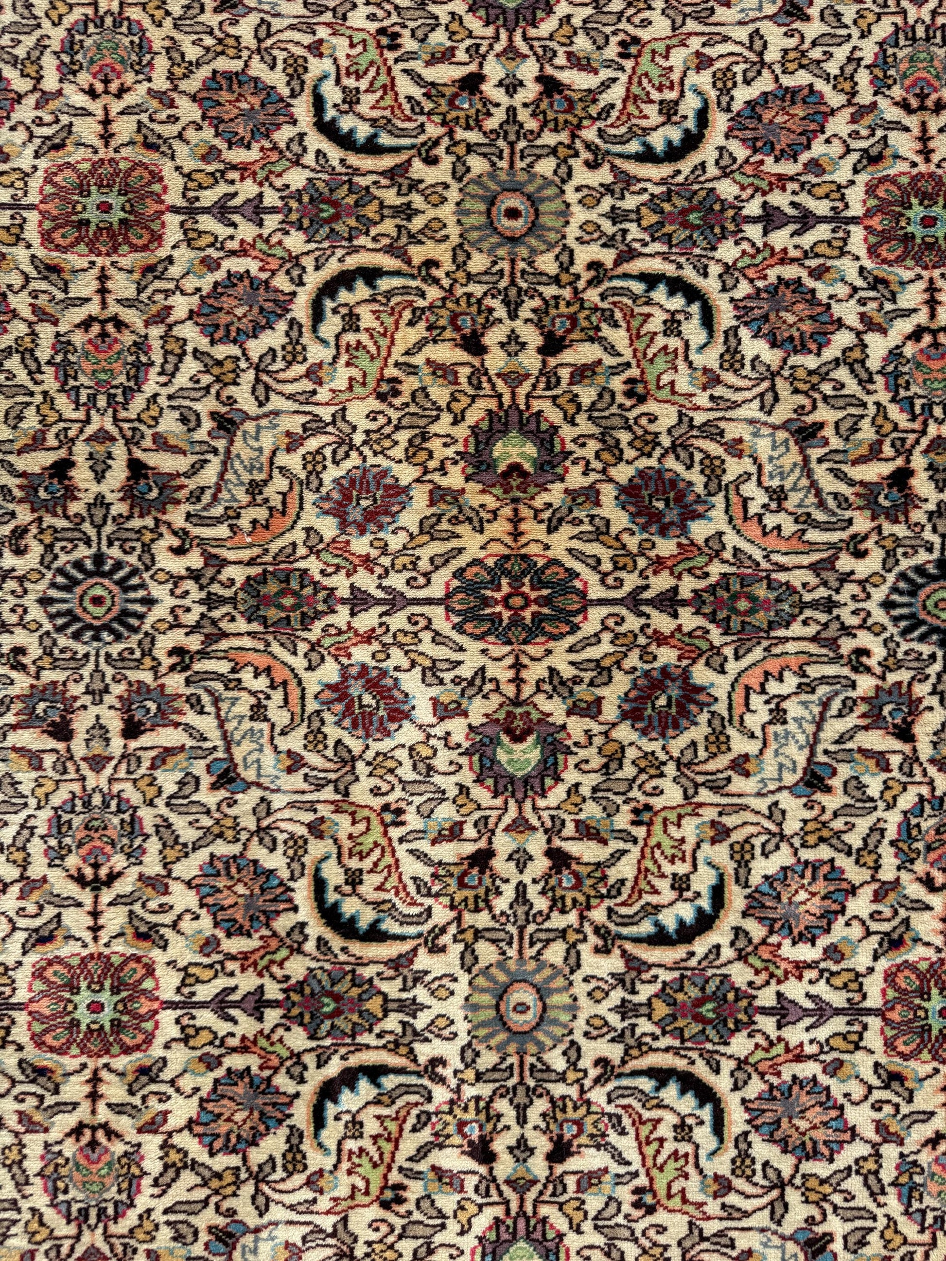 Vintage Hereke Turkish Rug 9x12 ft – Hand Knotted Wool Area Rug – Vegetable Dye Turkish Carpet – 1980s