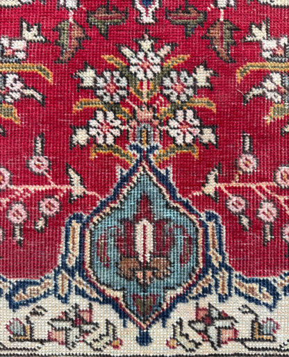 Vintage Hand Knotted Wool Area Rug – 1980s Tribal Geometric Tabriz Design 6.1 × 4.4 ft