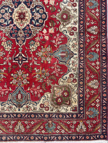Vintage Hand Knotted Wool Area Rug – 1980s Tribal Geometric Tabriz Design 6.1 × 4.4 ft