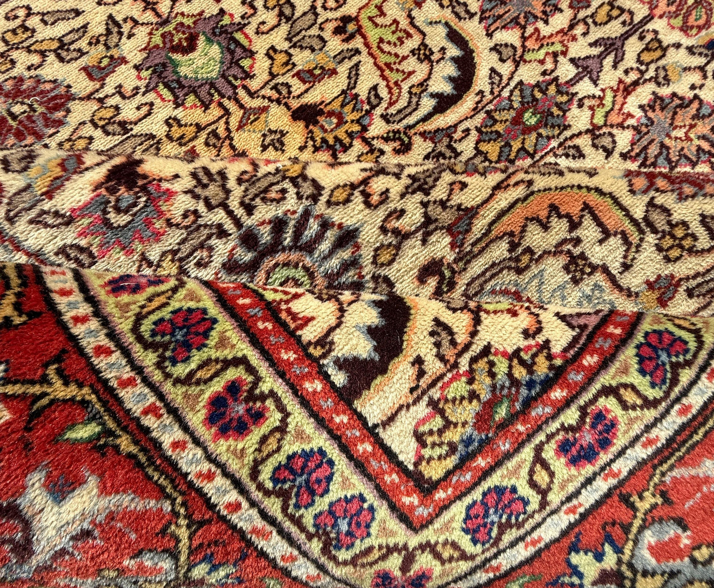 Vintage Hereke Turkish Rug 9x12 ft – Hand Knotted Wool Area Rug – Vegetable Dye Turkish Carpet – 1980s