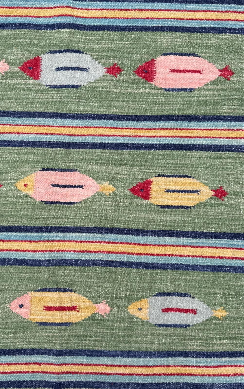4x6 ft Handwoven Kilim Rug: Wool Geometric Flatweave Fish Design