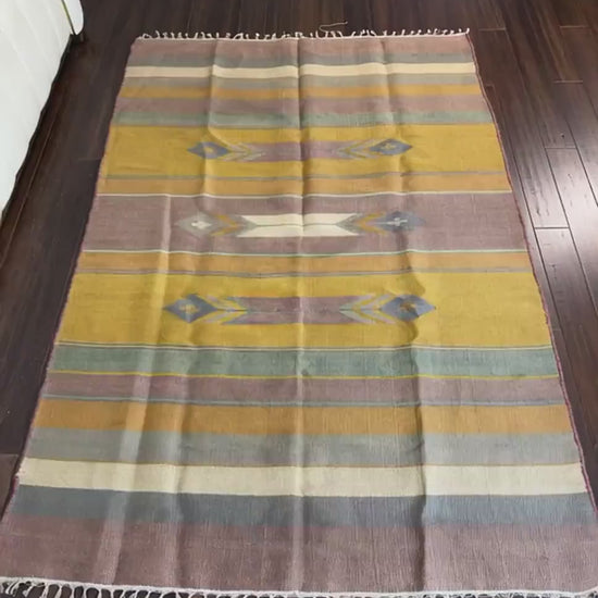 6x4 ft Vintage Navajo Kilim Rug: Wool Flat Weave, Tribal Boho Area Carpet 20-Year-Old Rustic Home Decor