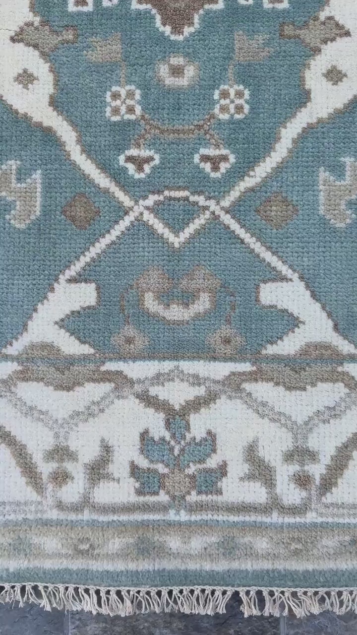 4x4 ft Hand-Knotted Square Oushak Wool Rug: Boho Anatolian Carpet