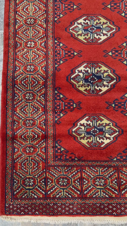 6.3x4.3 ft Pakistani Bokhara Jhaldar Rug, 1980s Vintage Hand Knotted Wool Oriental Carpet, Small Geometric Area Rug