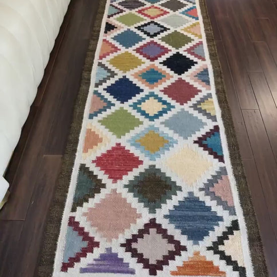 2.6x8 ft Oushak Runner Rug: Handwoven Wool Kilim, Geometric Farmhouse Style